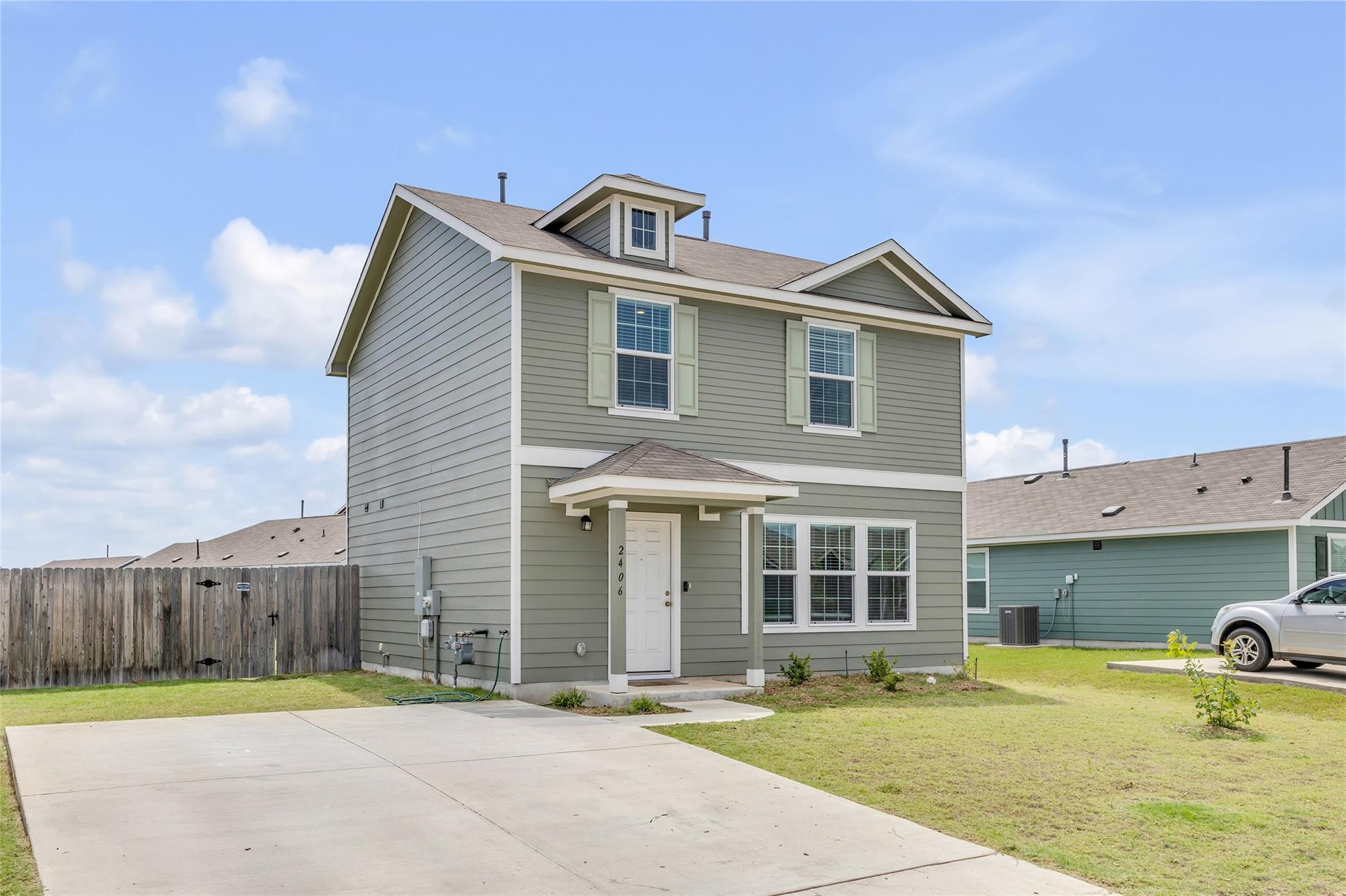 2406 Windrow Ln, Lockhart, TX 78644