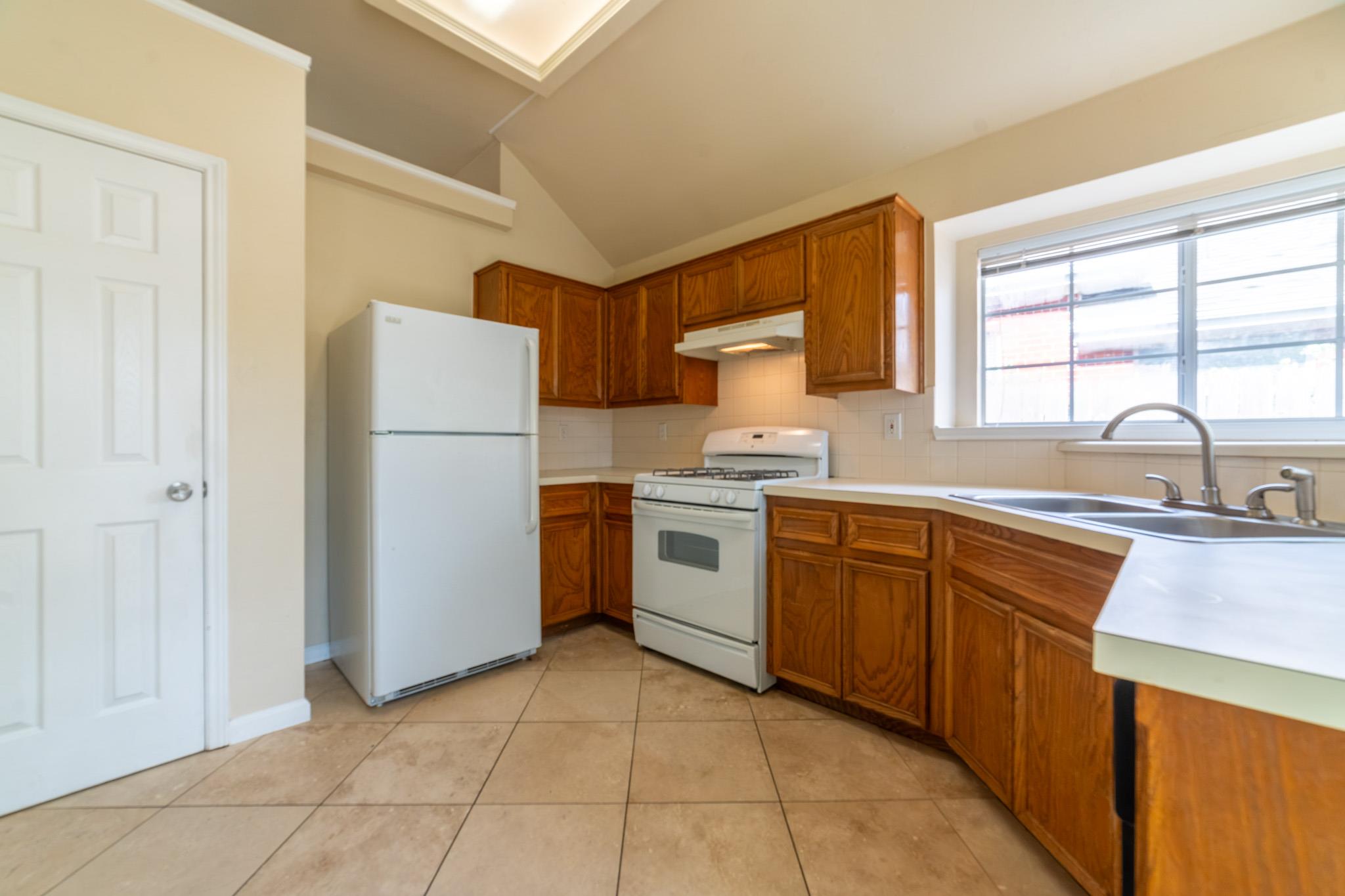 8412 HILL ROCK Dr, Round Rock, TX 78681