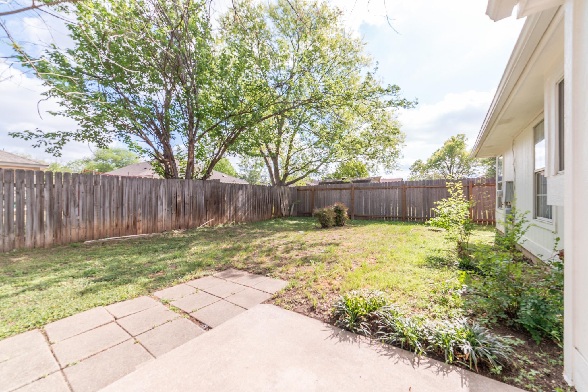 8412 HILL ROCK Dr, Round Rock, TX 78681
