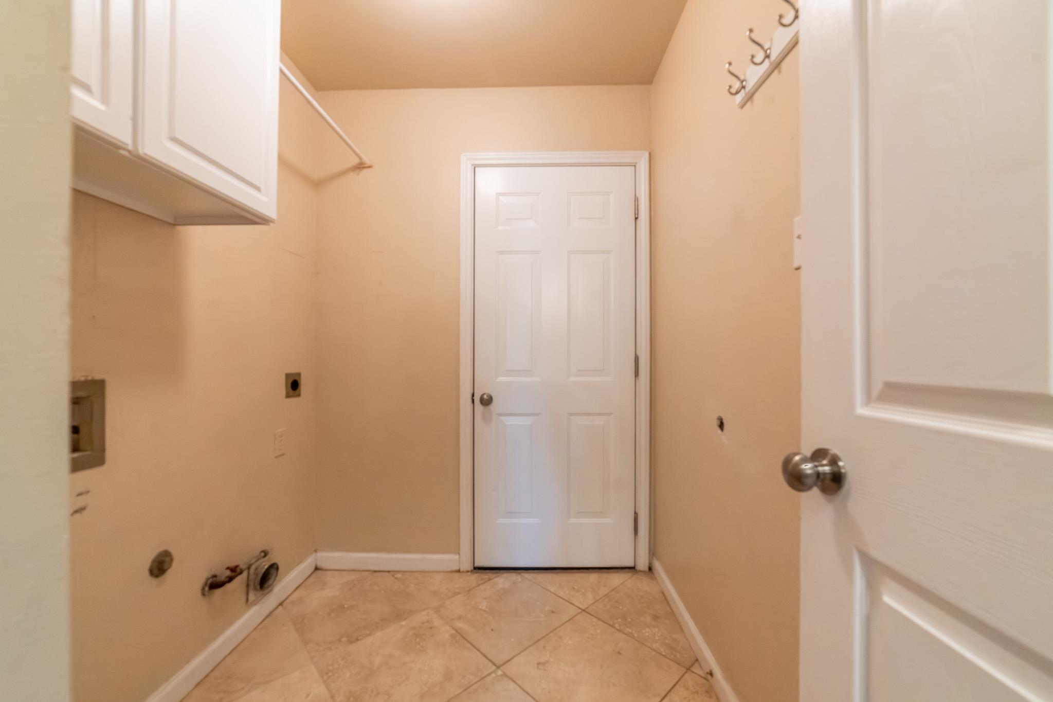 8412 HILL ROCK Dr, Round Rock, TX 78681