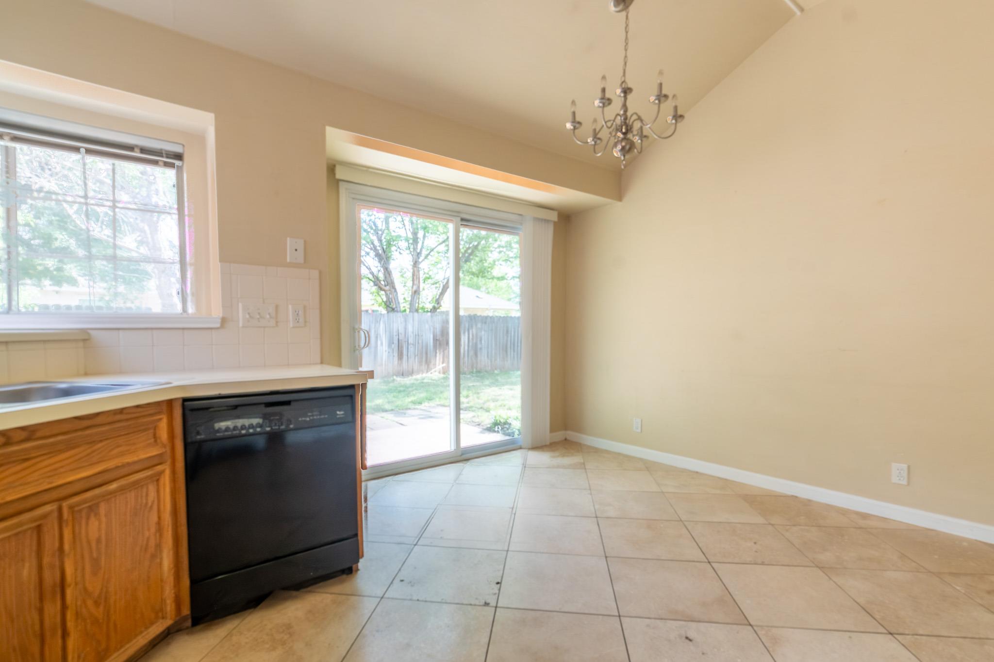 8412 HILL ROCK Dr, Round Rock, TX 78681