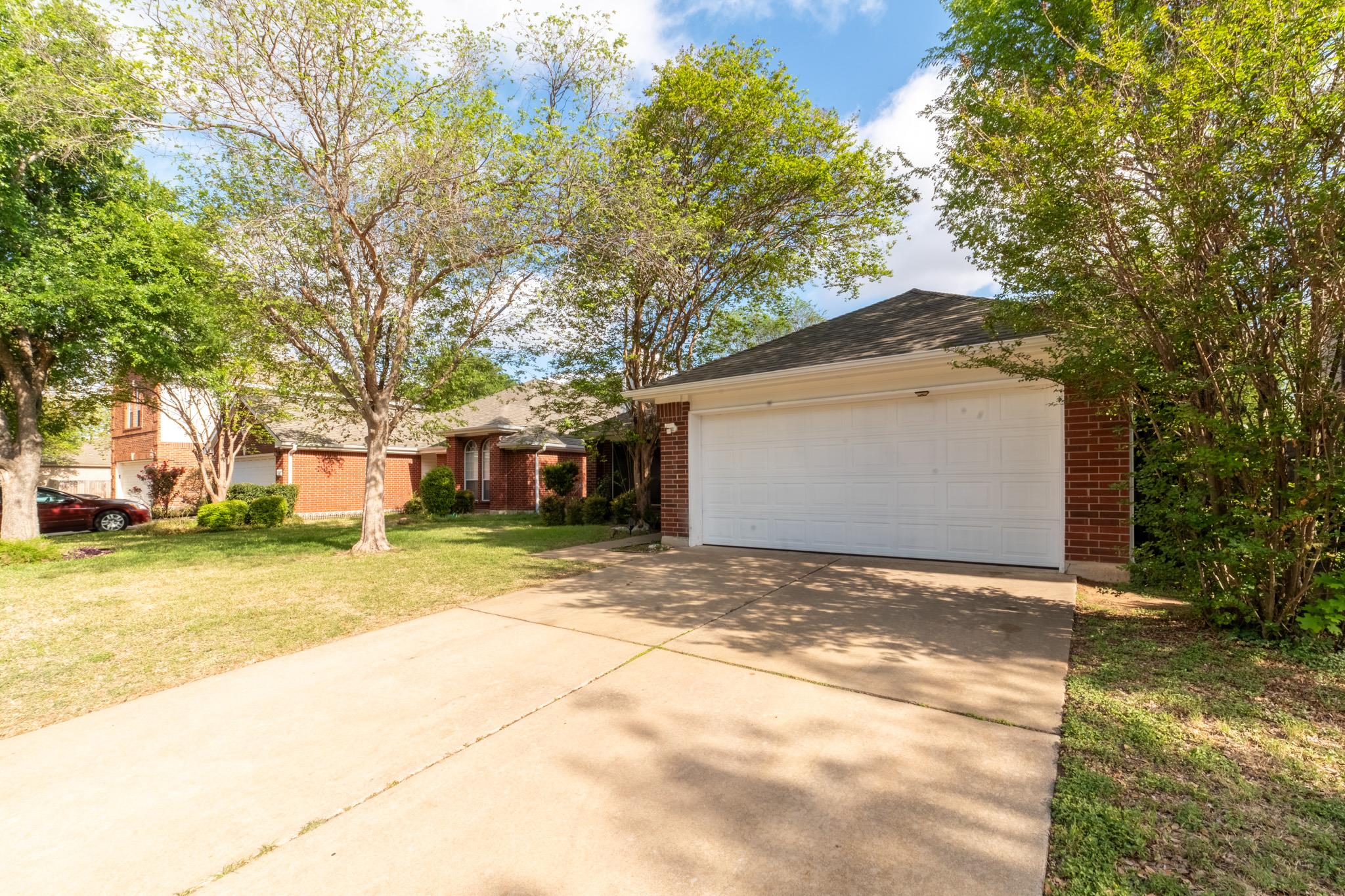 8412 HILL ROCK Dr, Round Rock, TX 78681