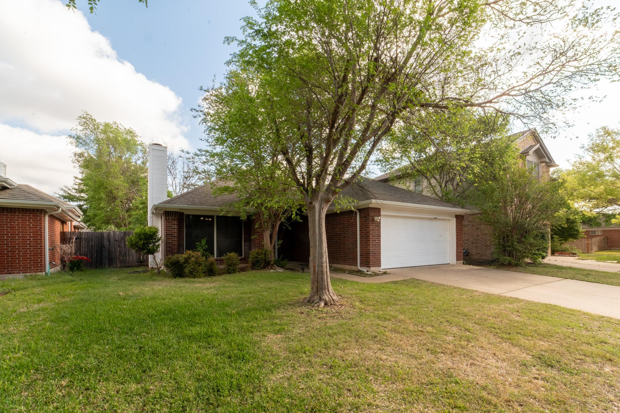 8412 HILL ROCK Dr, Round Rock, TX 78681