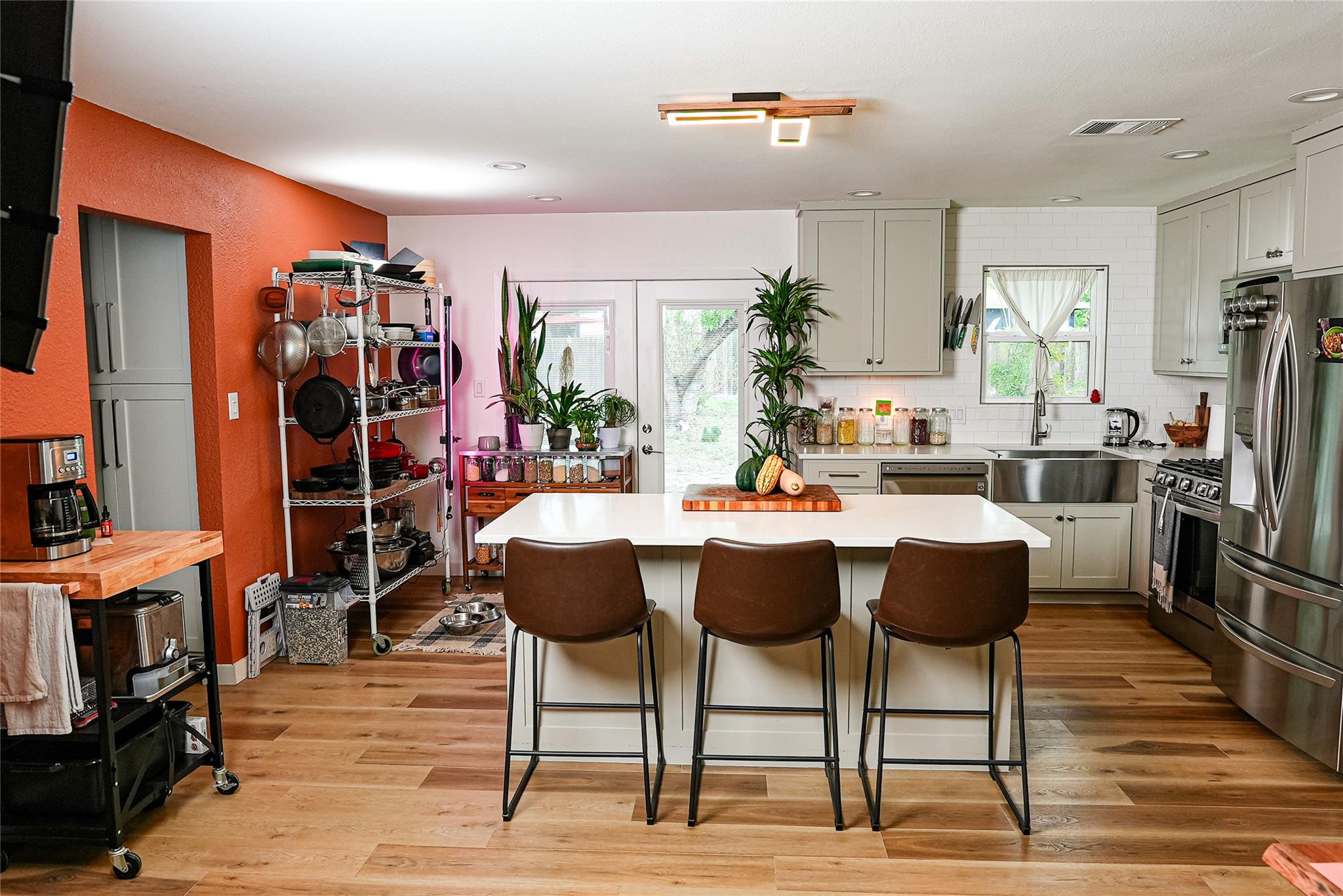 204 Chippendale Ave, Austin, TX 78745