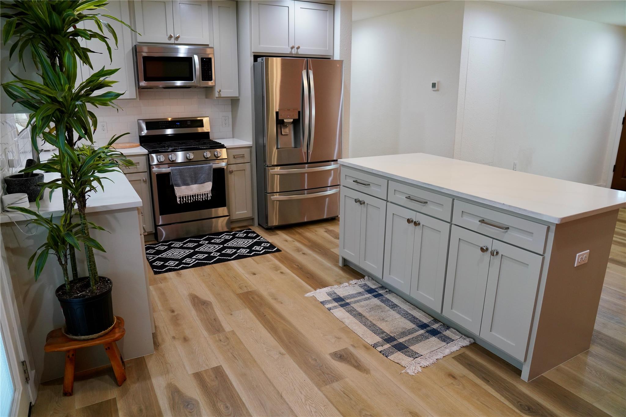 204 Chippendale Ave, Austin, TX 78745