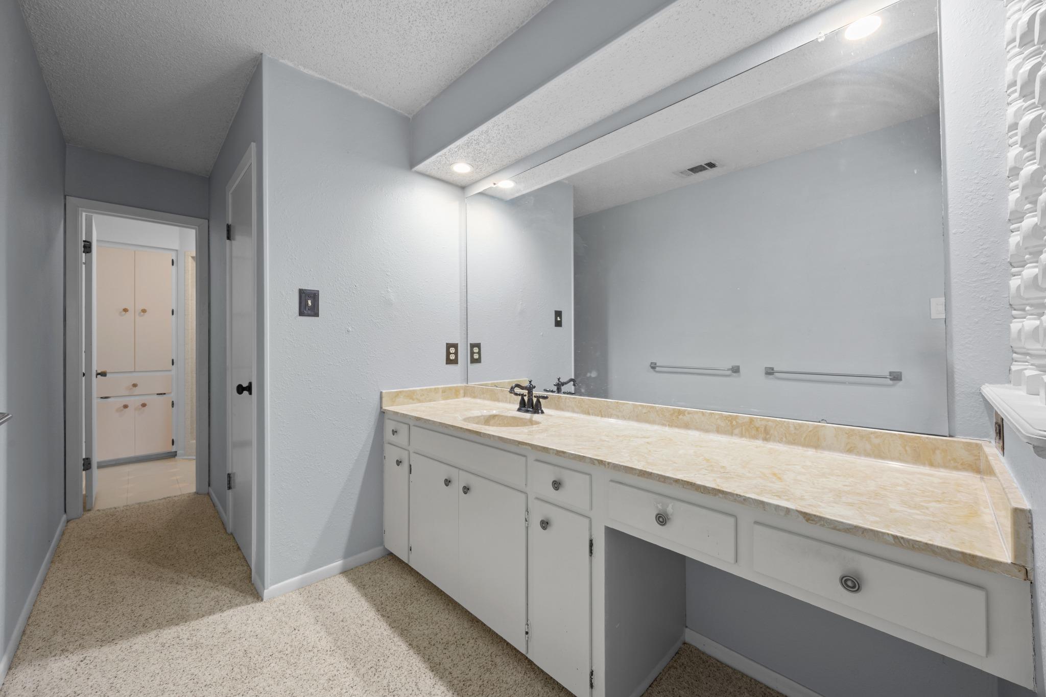 11913 Millwright Pkwy, Austin, TX 78750