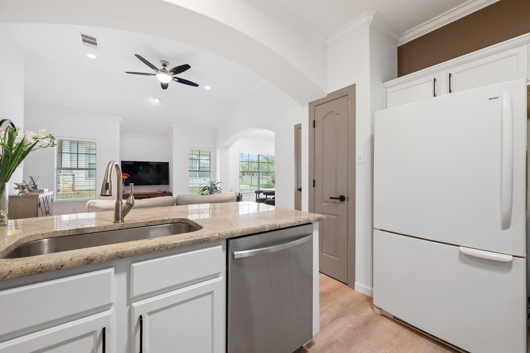 6801 Beckett Rd # 106L, Austin, TX 78749