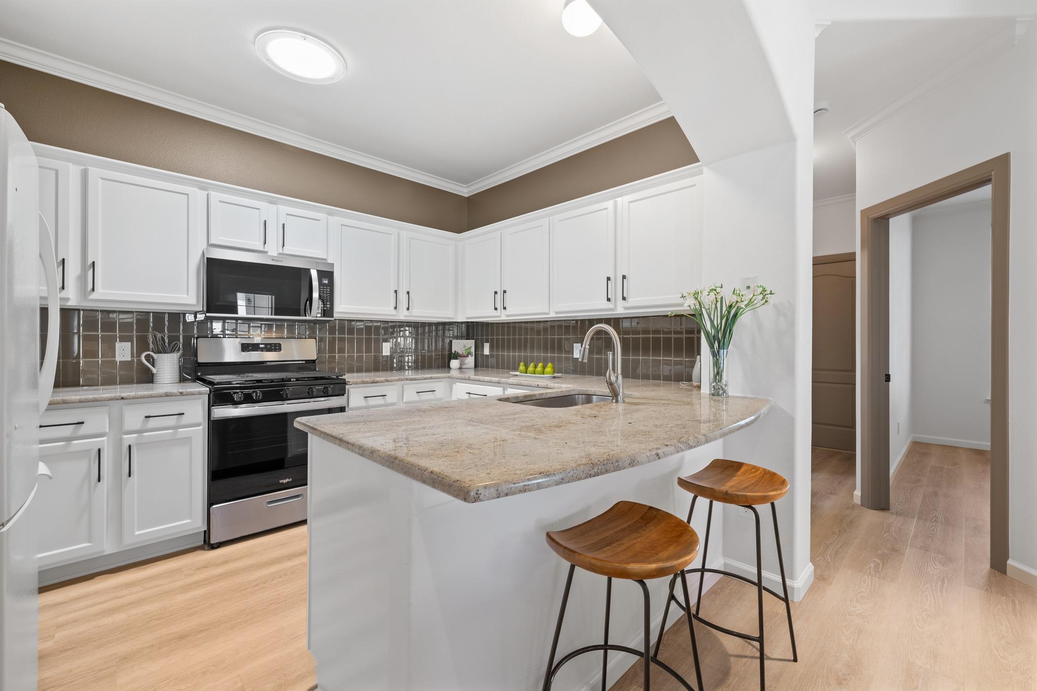 6801 Beckett Rd # 106L, Austin, TX 78749