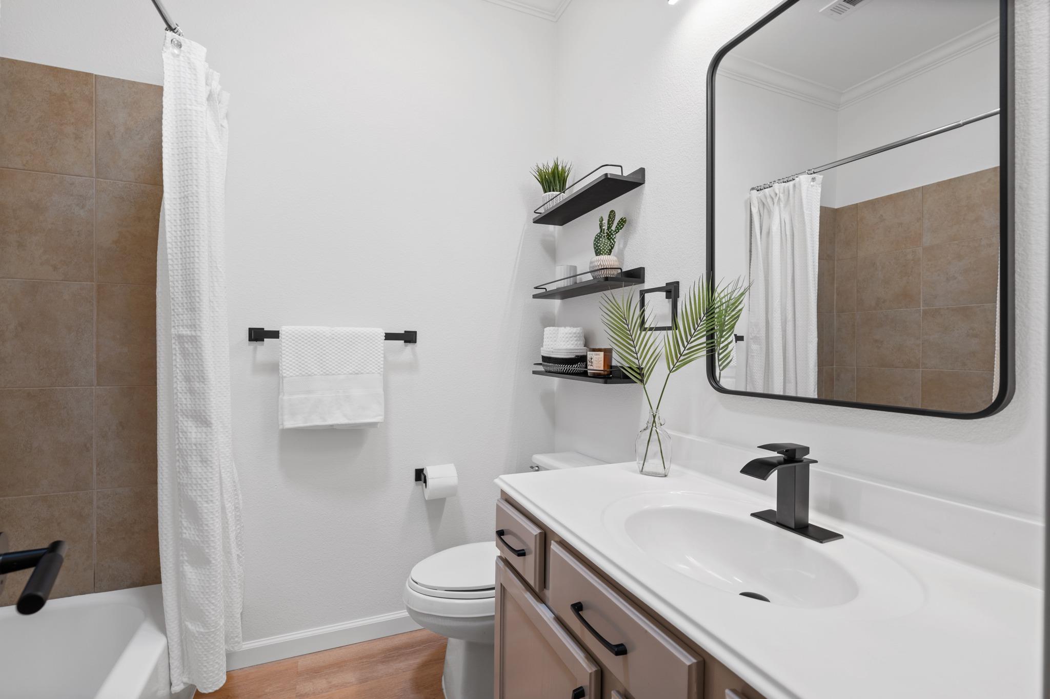 6801 Beckett Rd # 106L, Austin, TX 78749