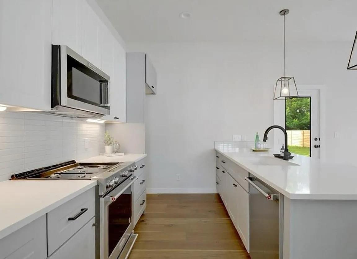 4405 Banister Ln # B, Austin, TX 78745