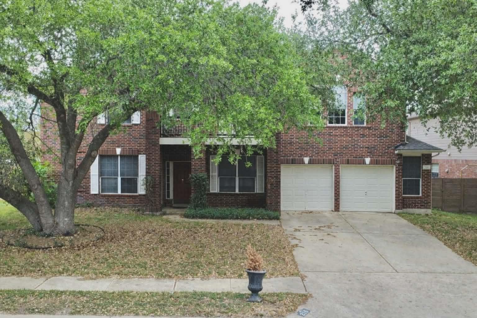 216 Settlers Valley Dr, Pflugerville, TX 78660