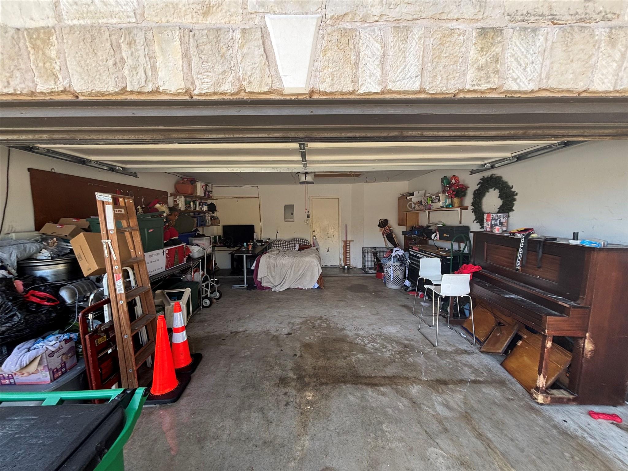 15733 Cadoz Dr, Austin, TX 78728