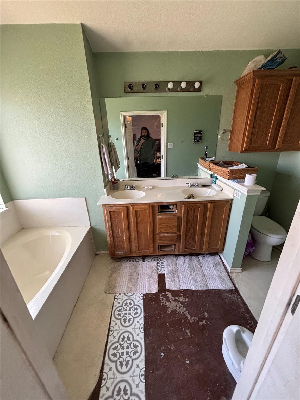 15733 Cadoz Dr, Austin, TX 78728