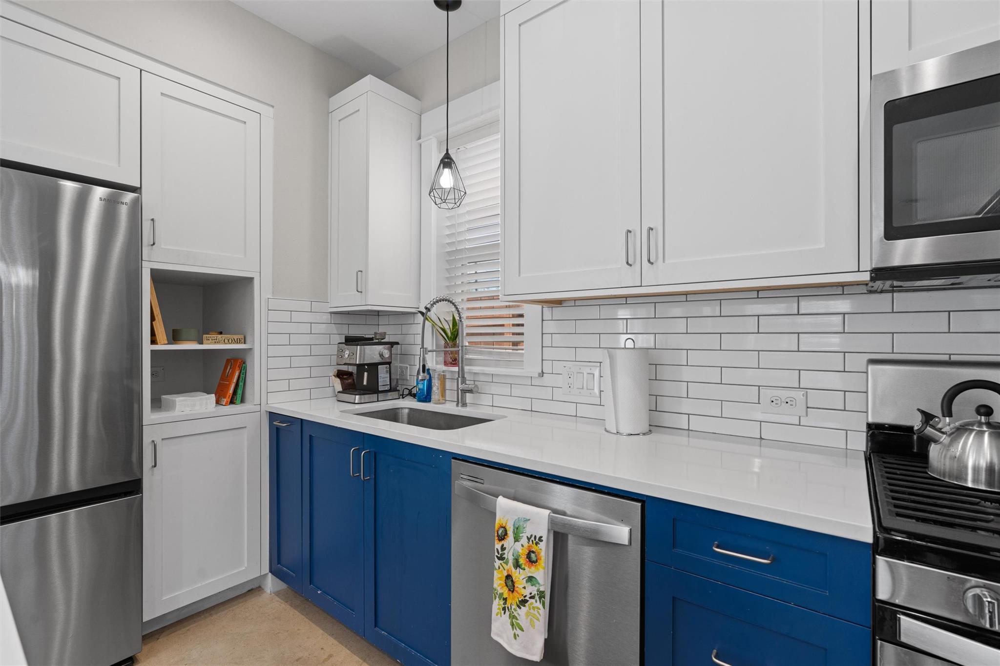 1809 Chestnut Ave # 2, Austin, TX 78702