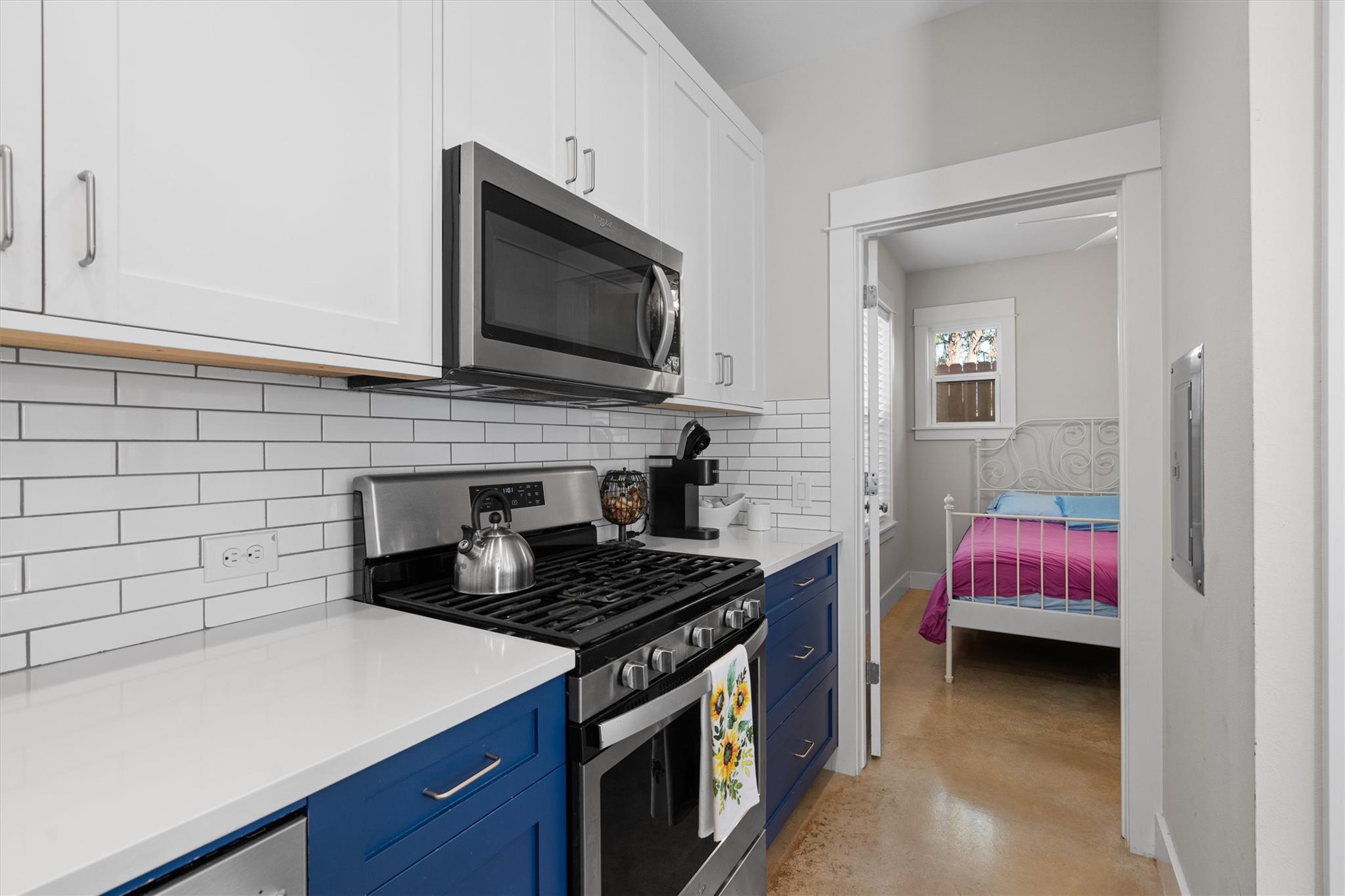 1809 Chestnut Ave # 2, Austin, TX 78702