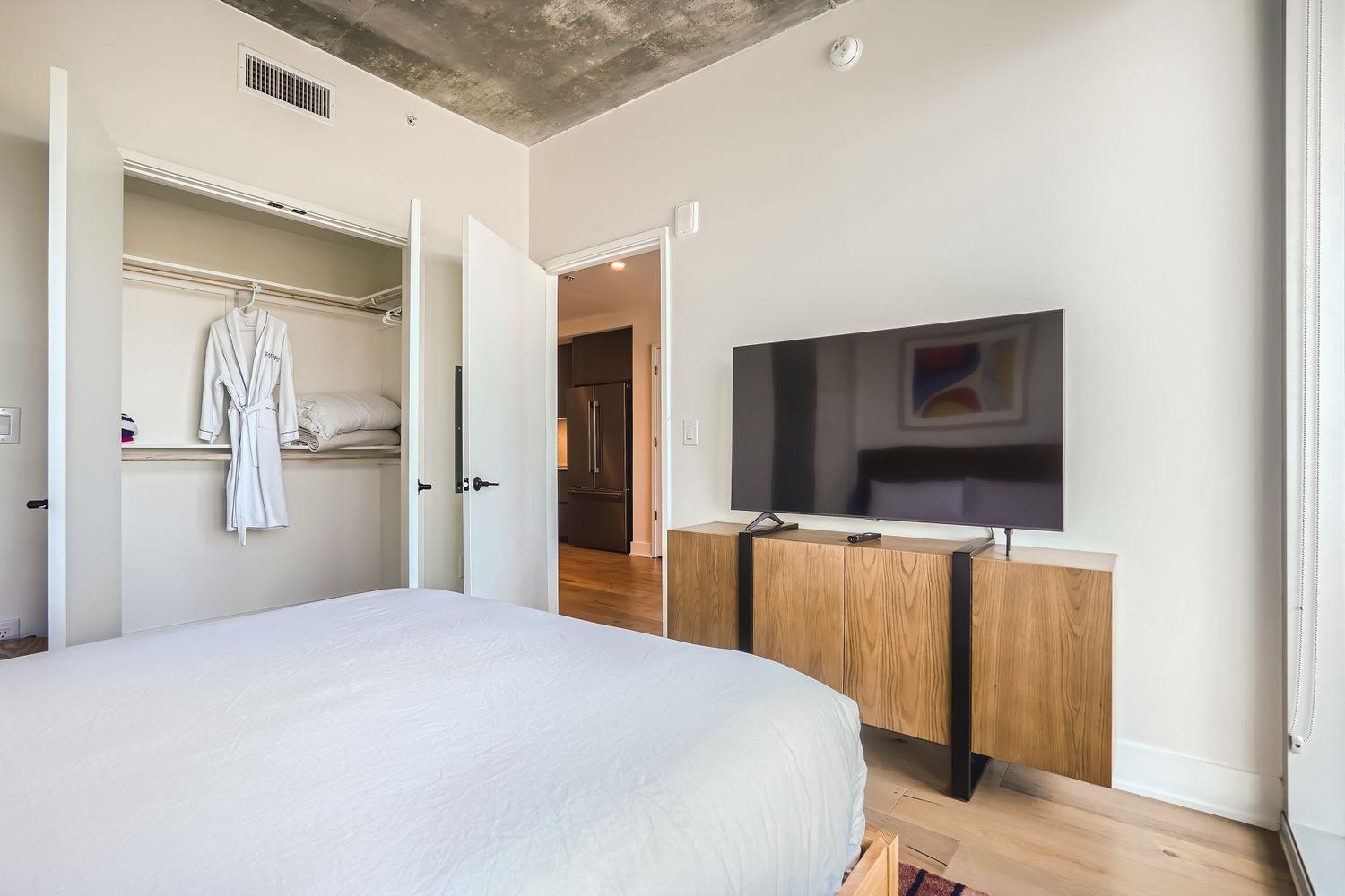 48 East Ave # 1707, Austin, TX 78701