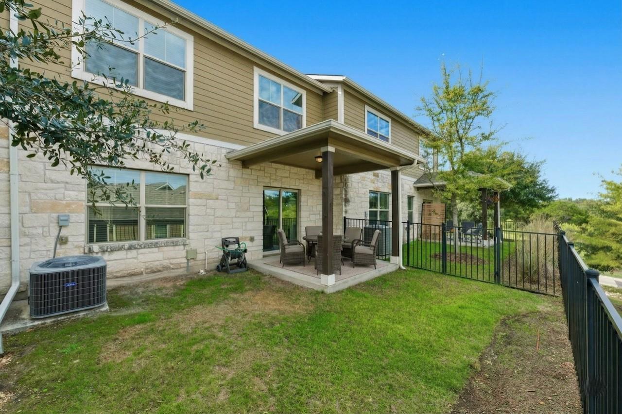 516 E Slaughter Ln # 2402, Austin, TX 78744