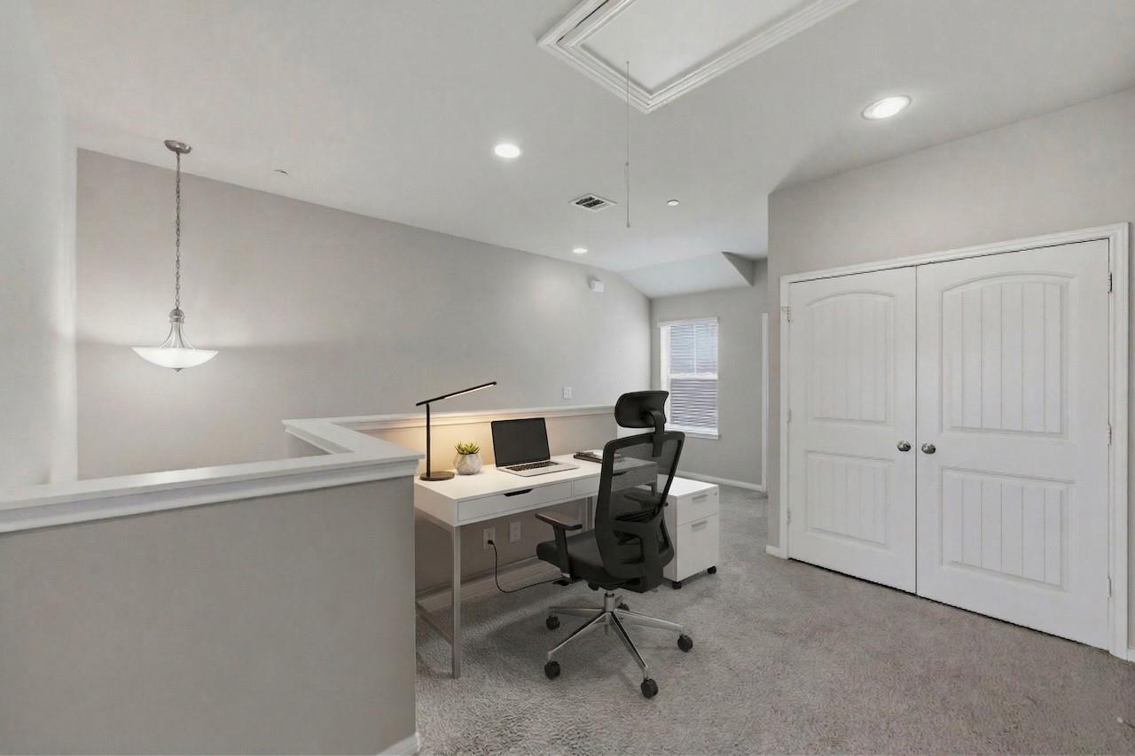 516 E Slaughter Ln # 2402, Austin, TX 78744