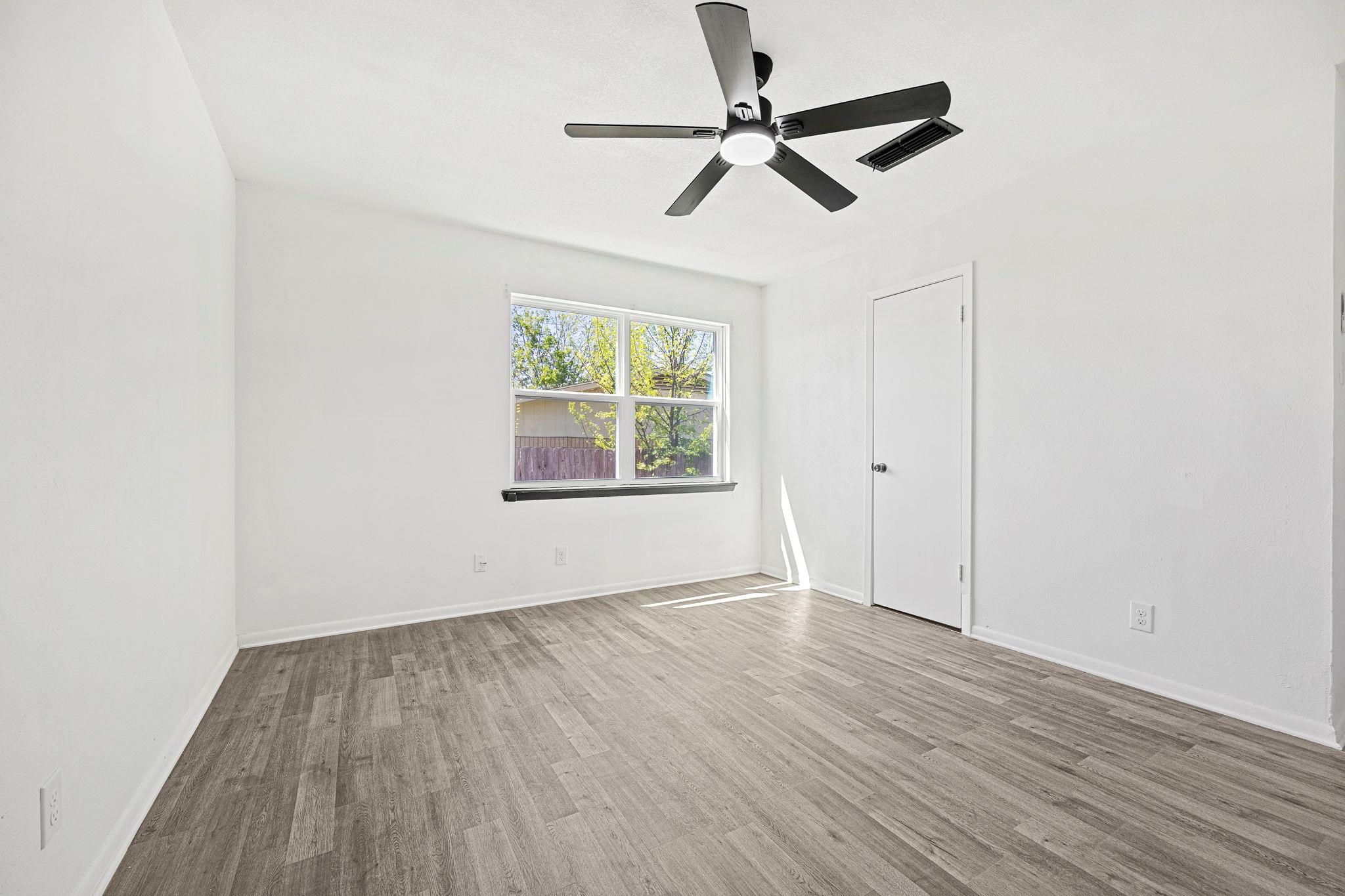 2305 Athens St, Killeen, TX 76541