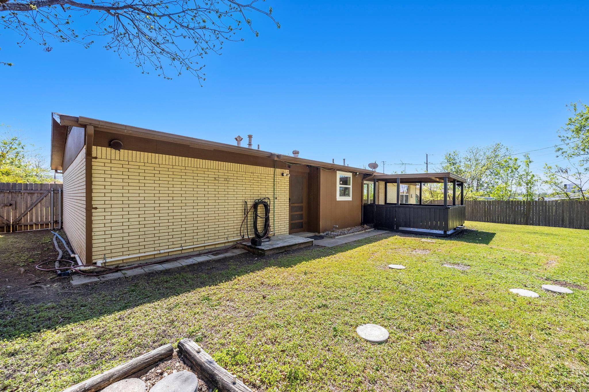 2305 Athens St, Killeen, TX 76541