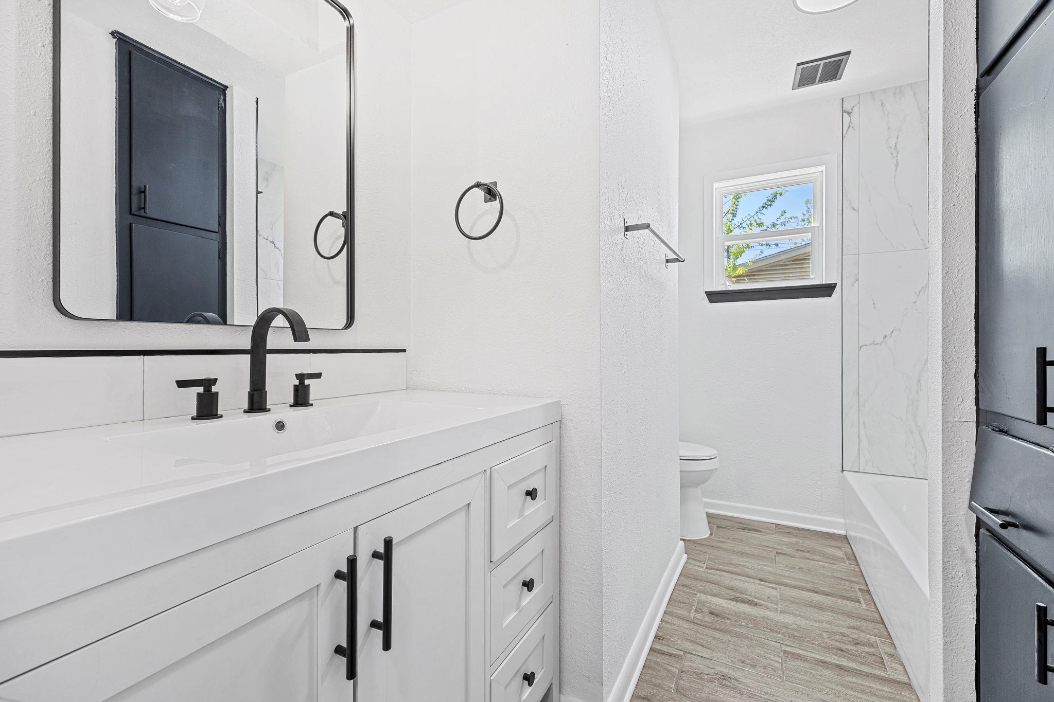 2305 Athens St, Killeen, TX 76541