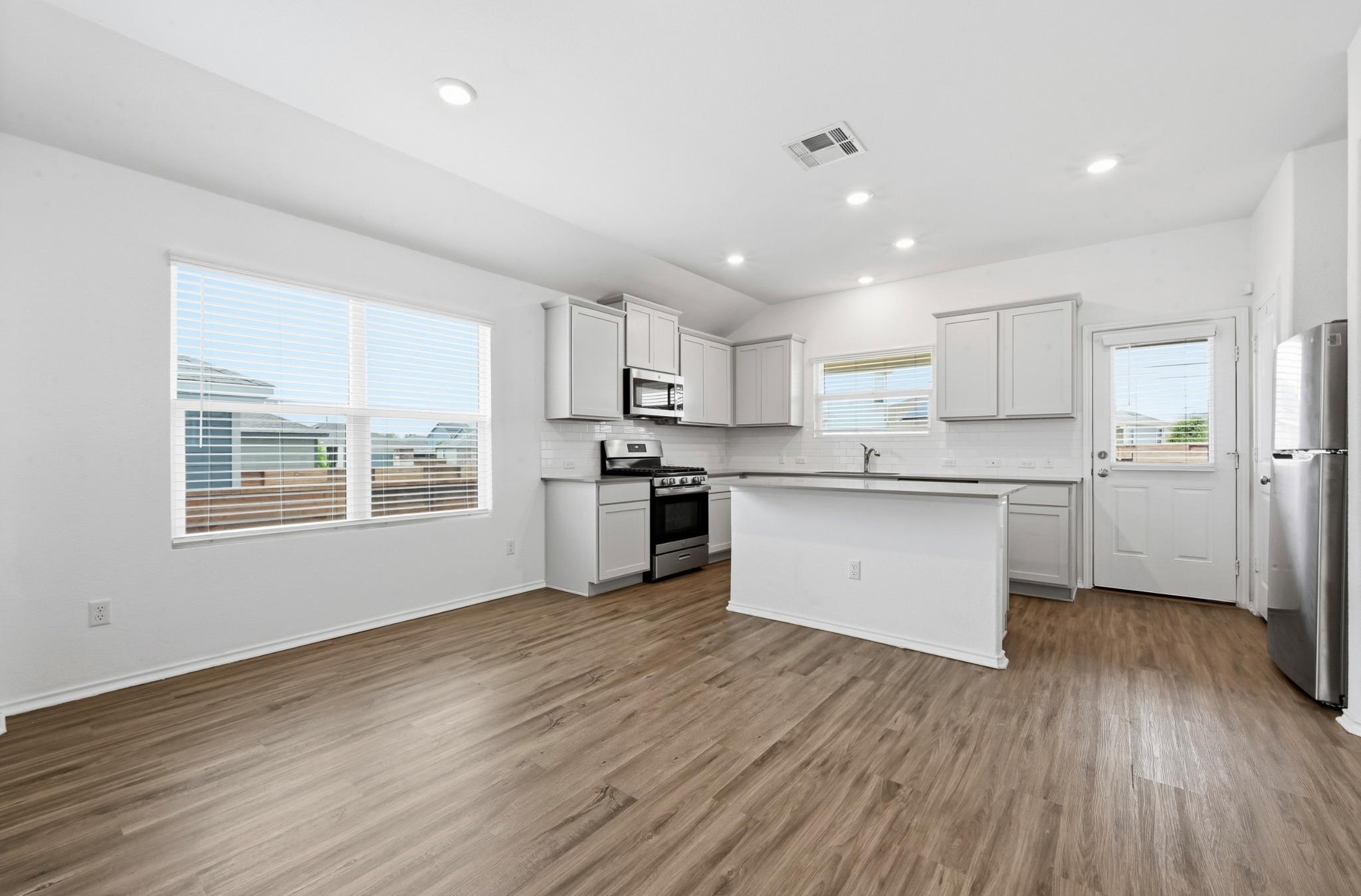 388 Barcelona, Kyle, TX 78640