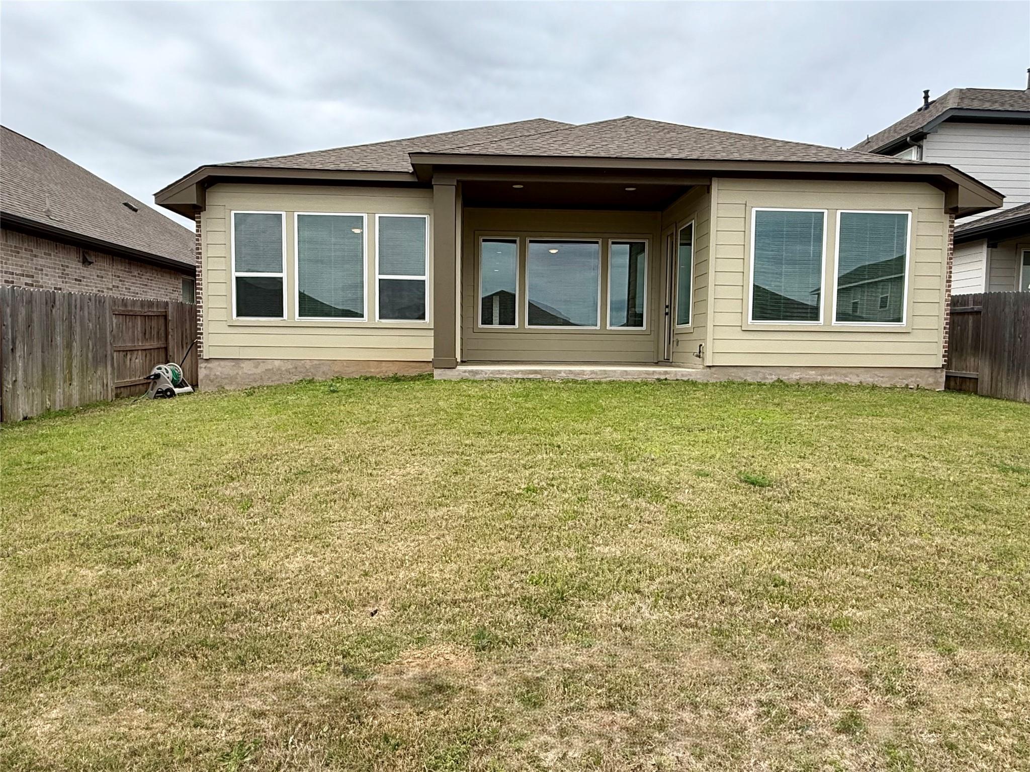 6410 Velvet Leaf Ln, Buda, TX 78610