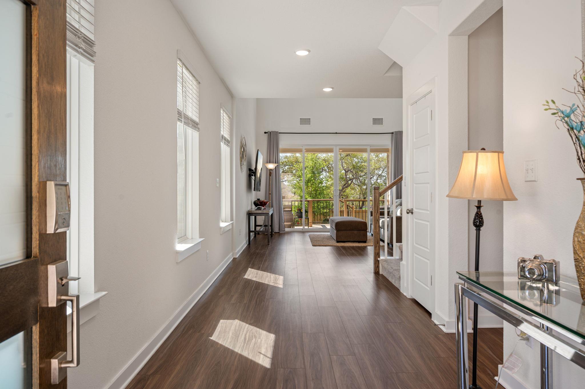 256 Comfort Maple Lane, Dripping Springs, TX 78620