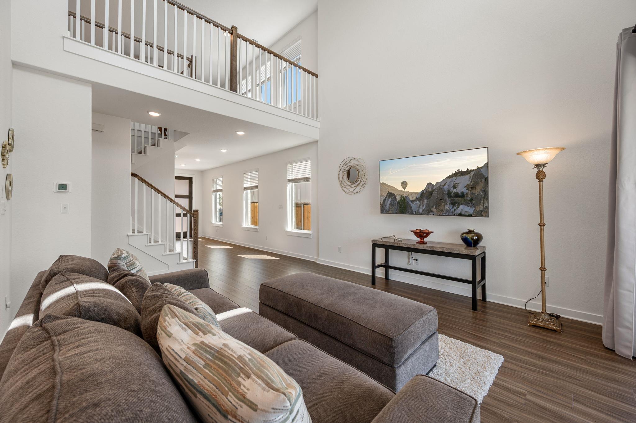 256 Comfort Maple Lane, Dripping Springs, TX 78620