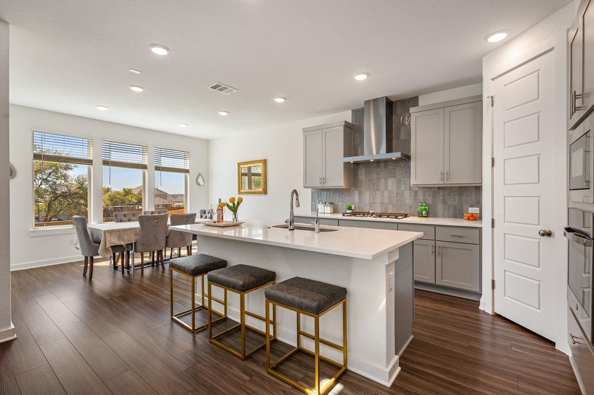 256 Comfort Maple Lane, Dripping Springs, TX 78620