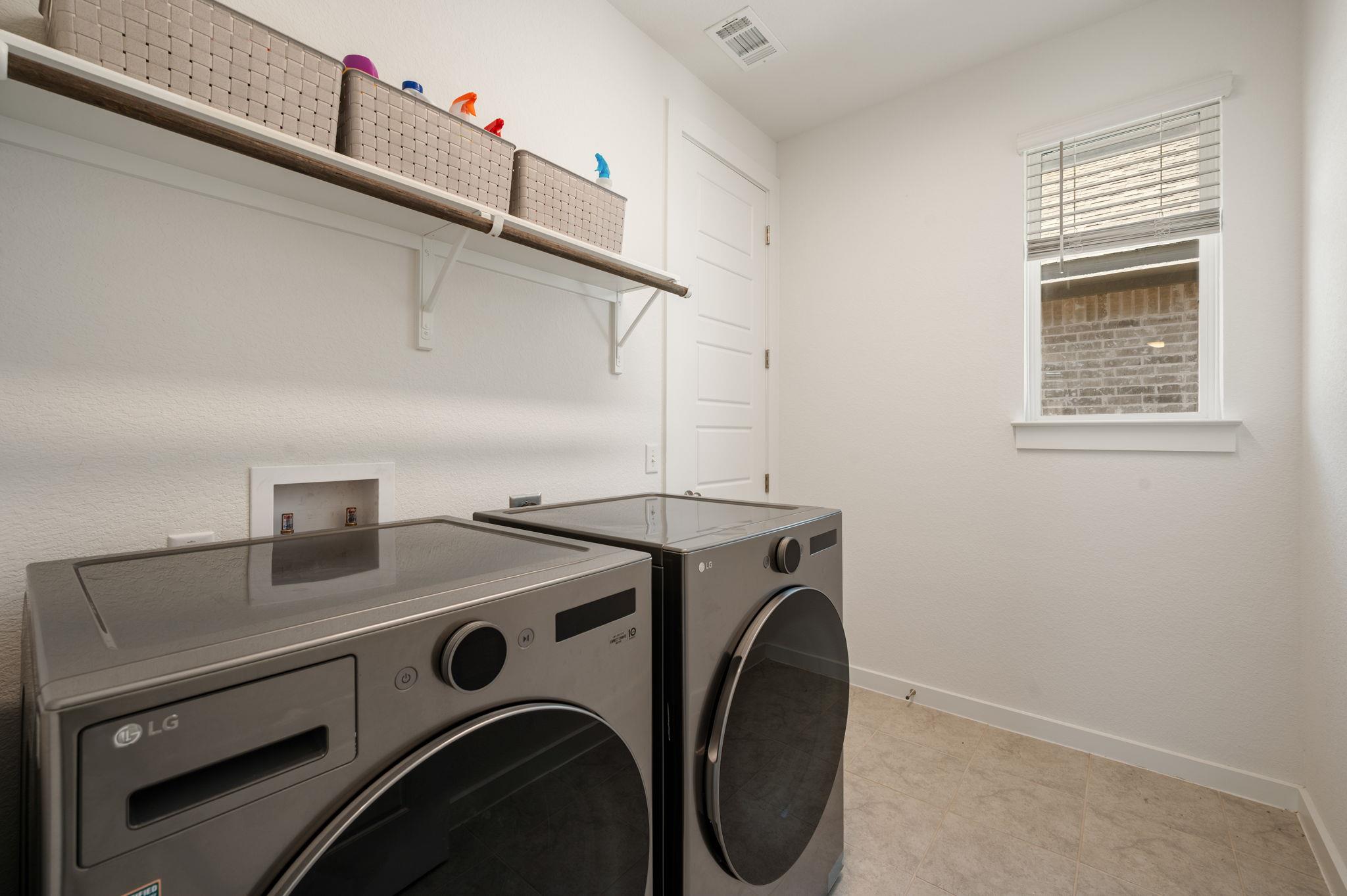 256 Comfort Maple Lane, Dripping Springs, TX 78620