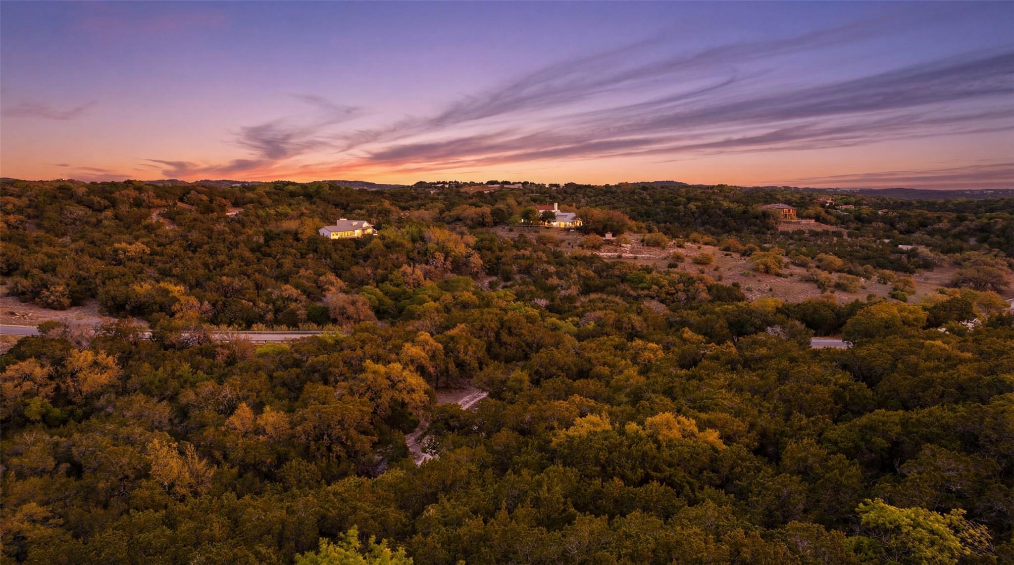 600 N Angel Light Dr, Spicewood, TX 78669