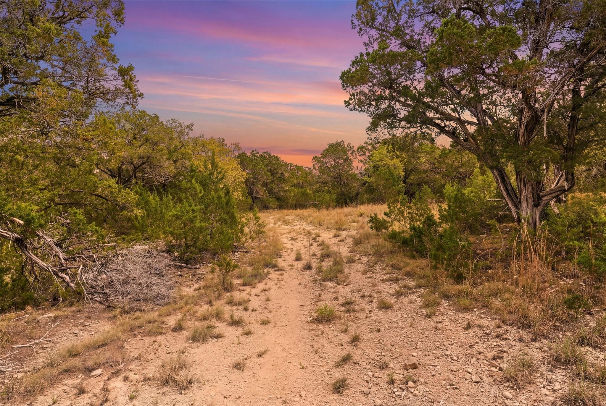 600 N Angel Light Dr, Spicewood, TX 78669