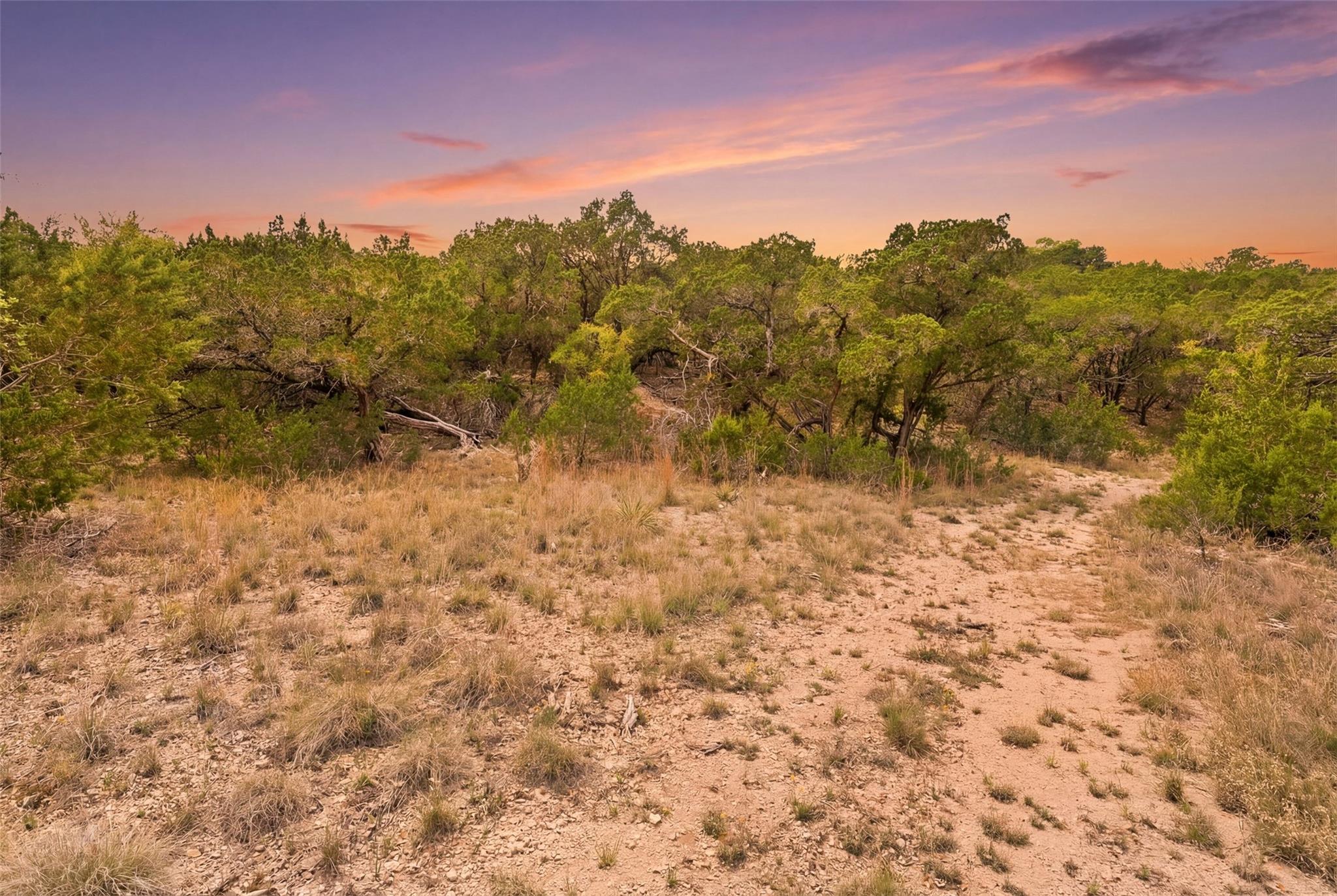 600 N Angel Light Dr, Spicewood, TX 78669