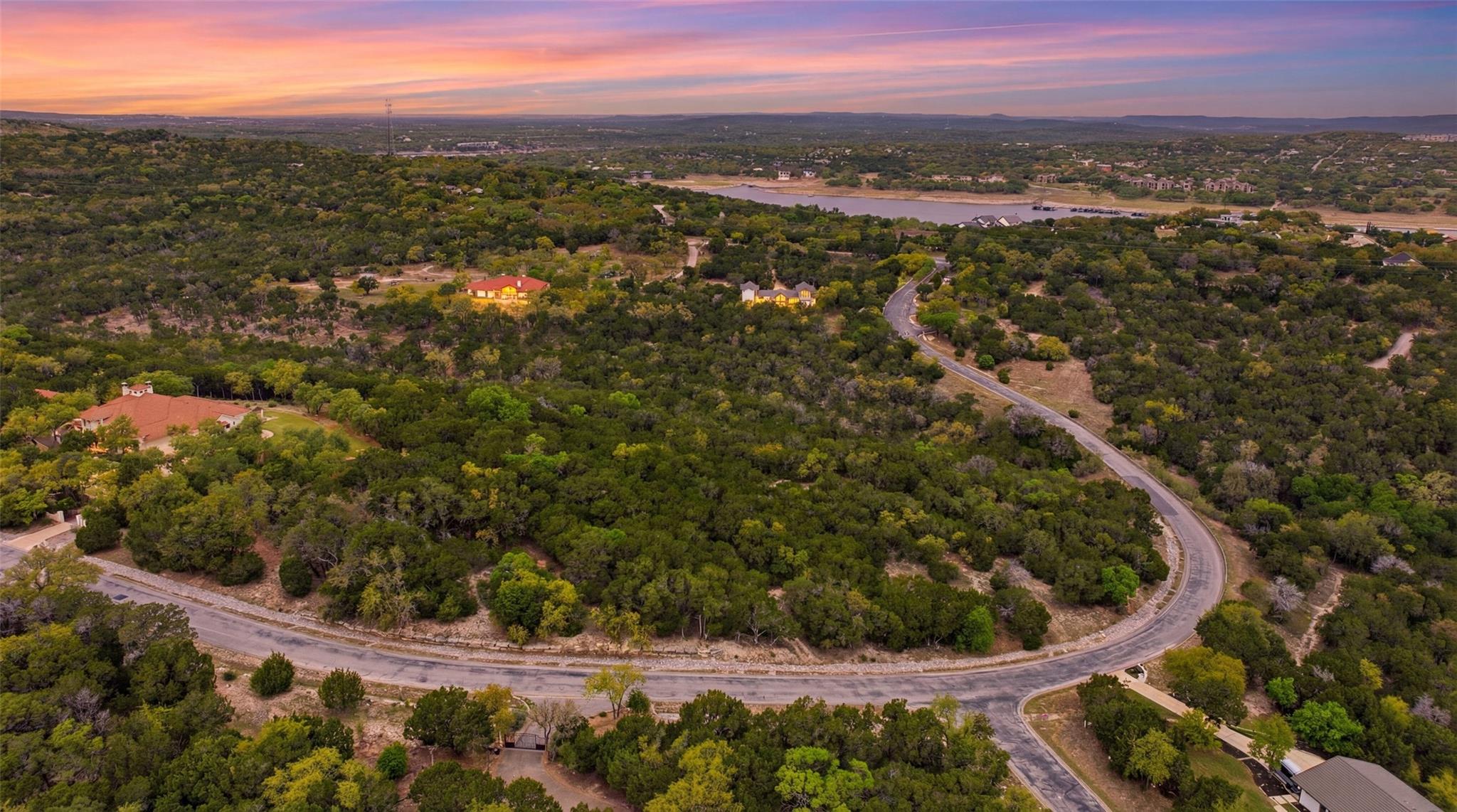 600 N Angel Light Dr, Spicewood, TX 78669