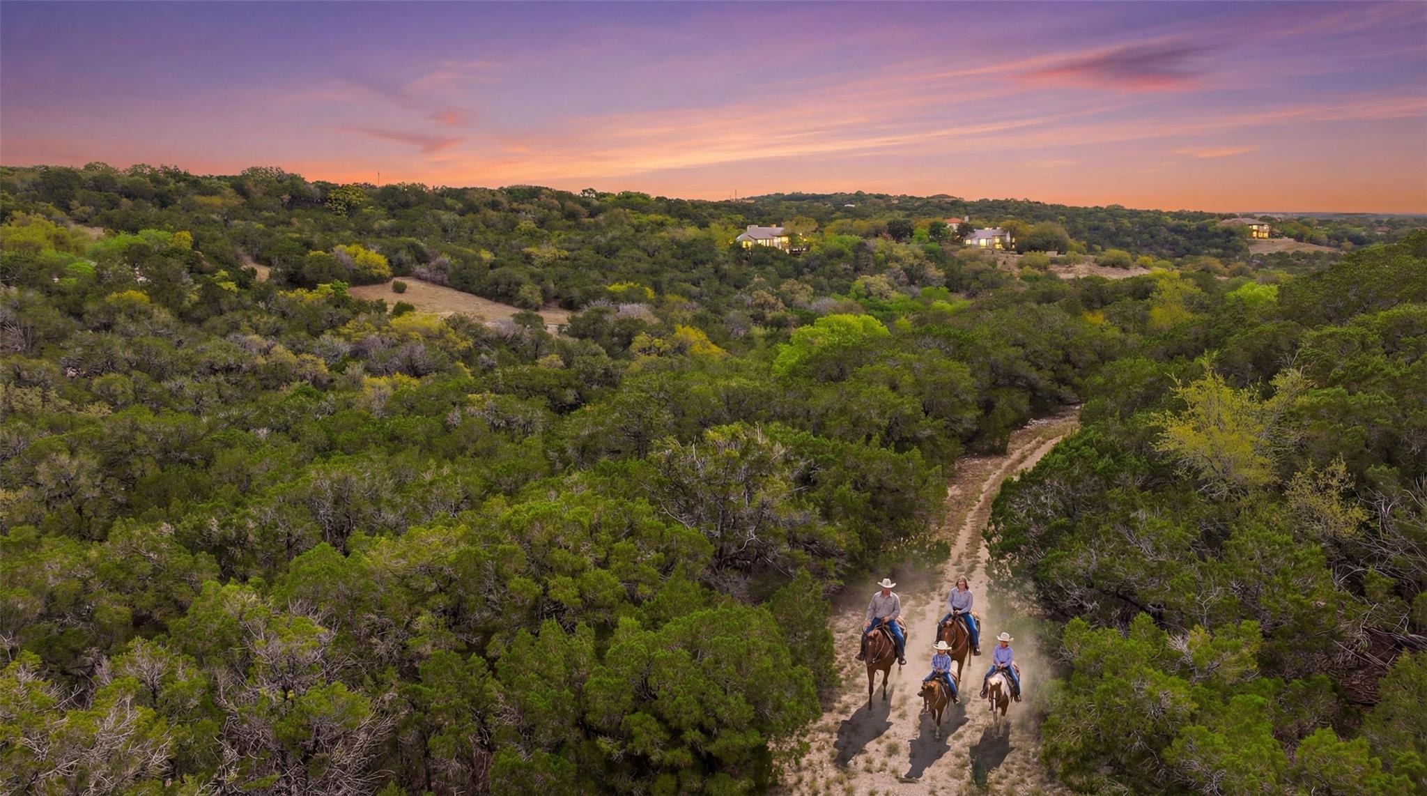 600 N Angel Light Dr, Spicewood, TX 78669