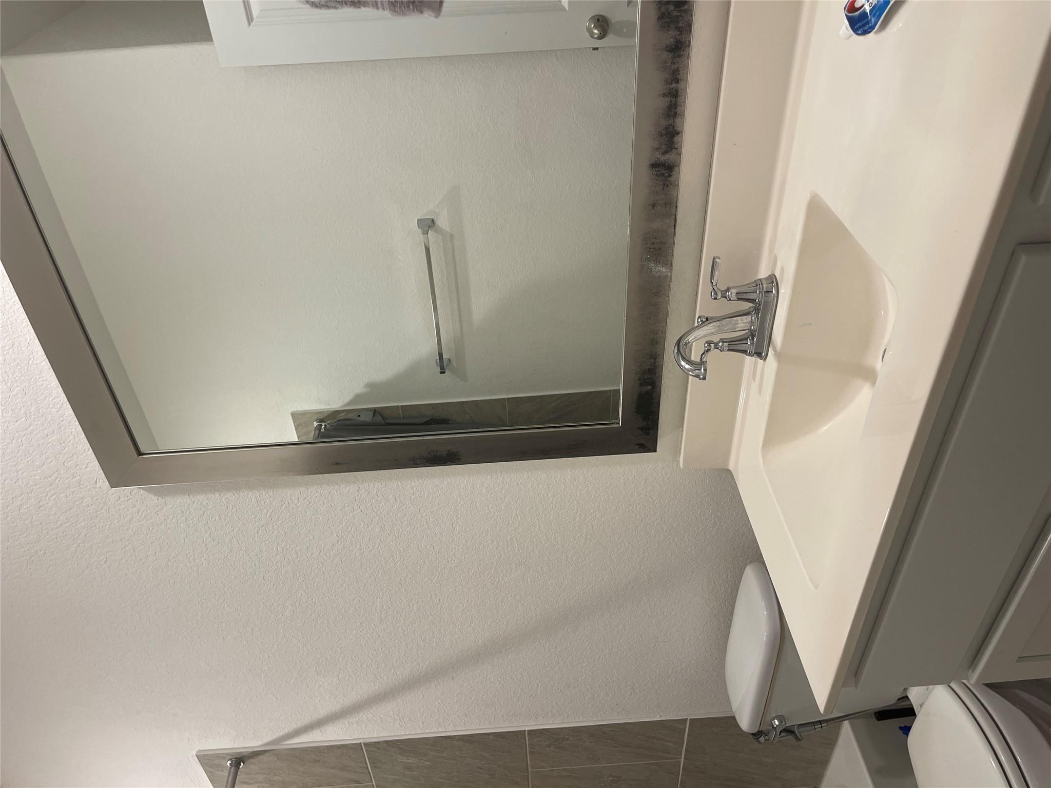 232 Short Leaf Dr, Buda, TX 78610