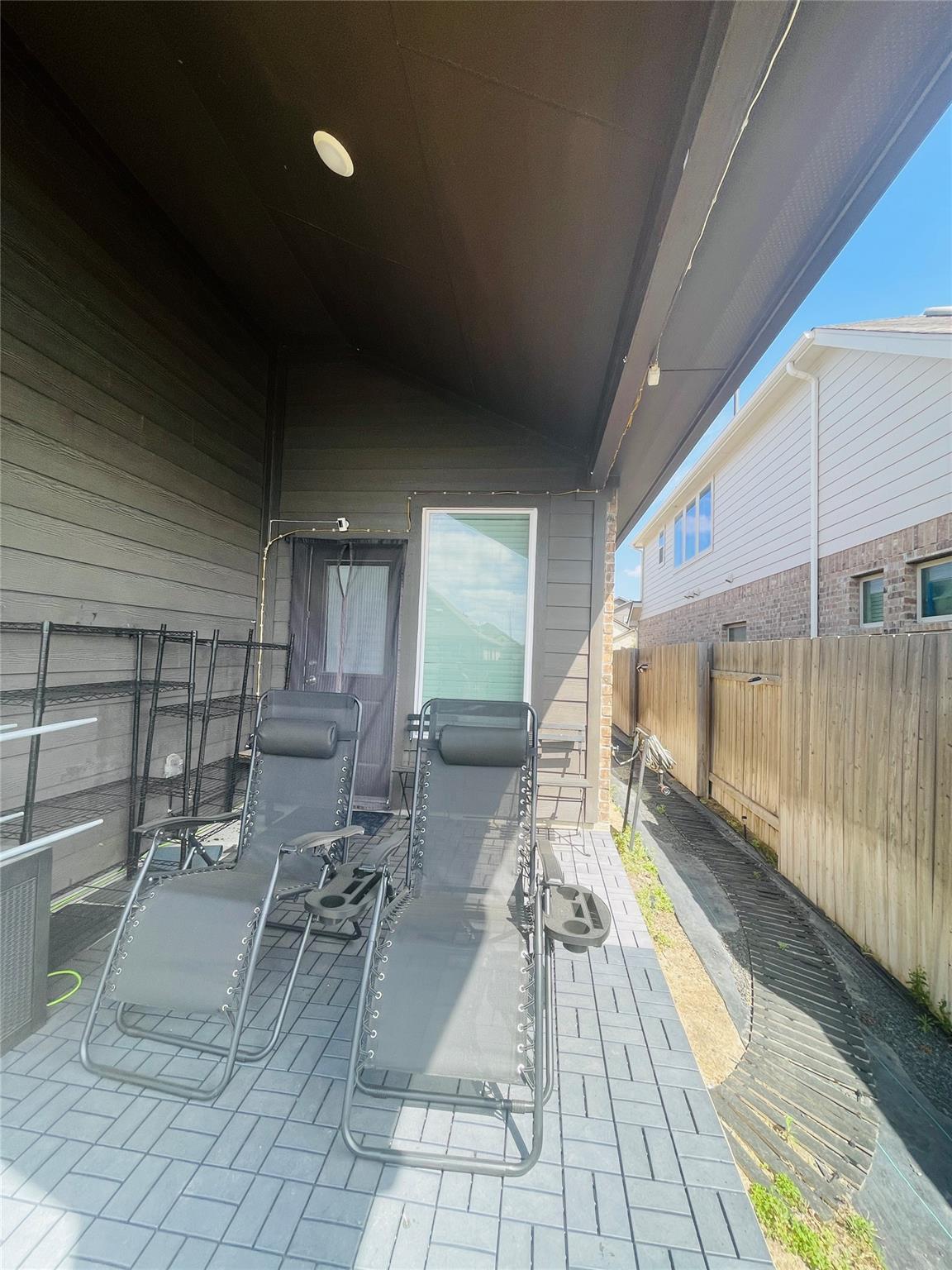 232 Short Leaf Dr, Buda, TX 78610