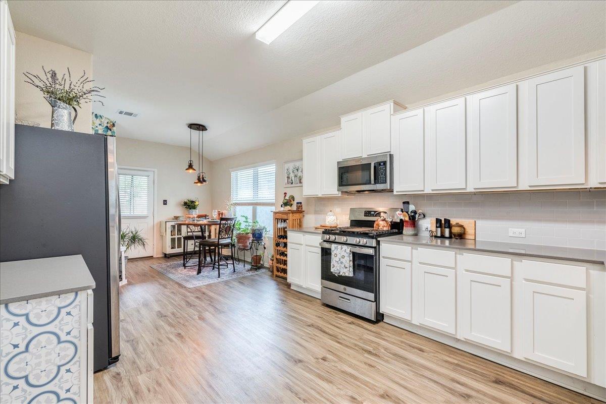 144 High Plains Pass, Liberty Hill, TX 78642