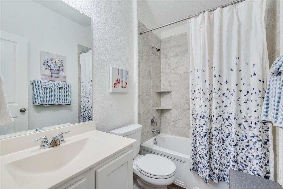 144 High Plains Pass, Liberty Hill, TX 78642