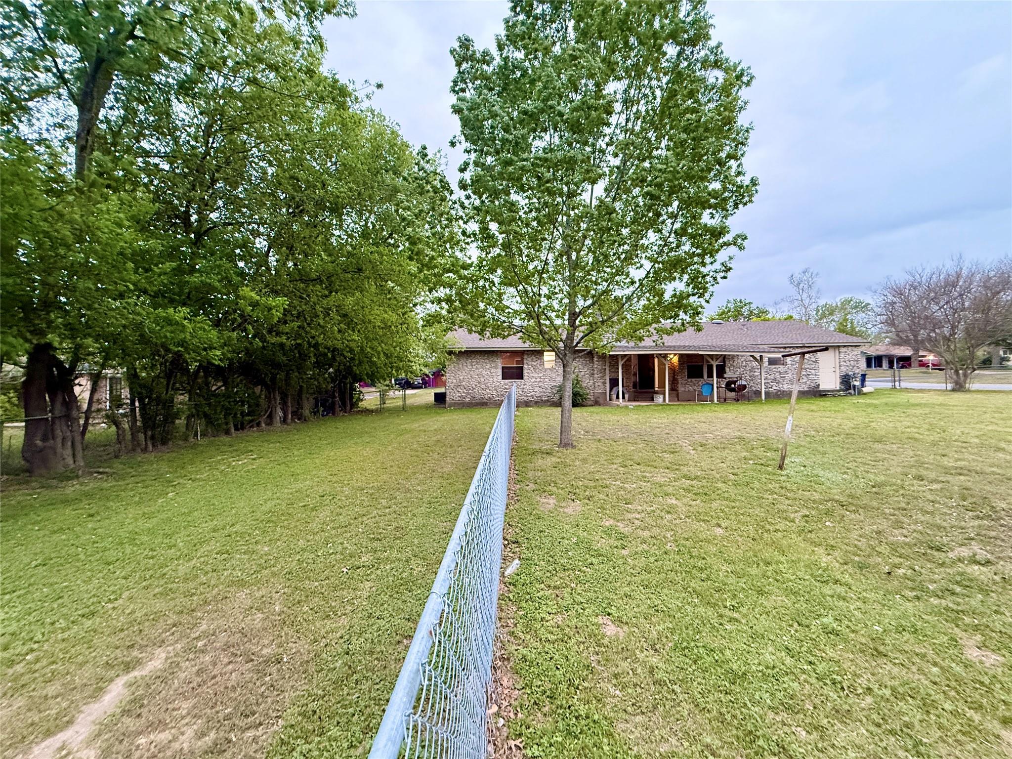 1000 Hollybluff St, Austin, TX 78753