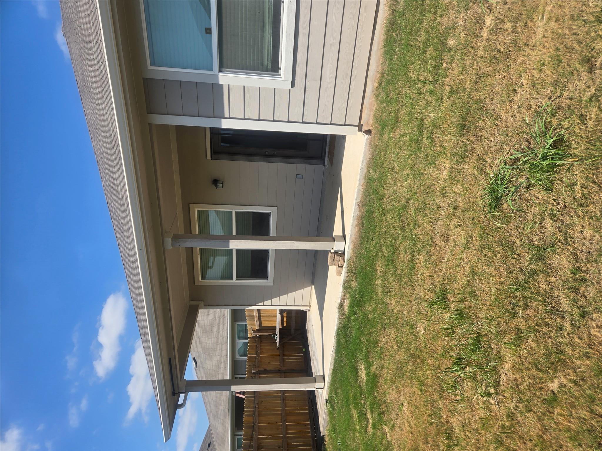 604 Concho River Dr, Hutto, TX 78634