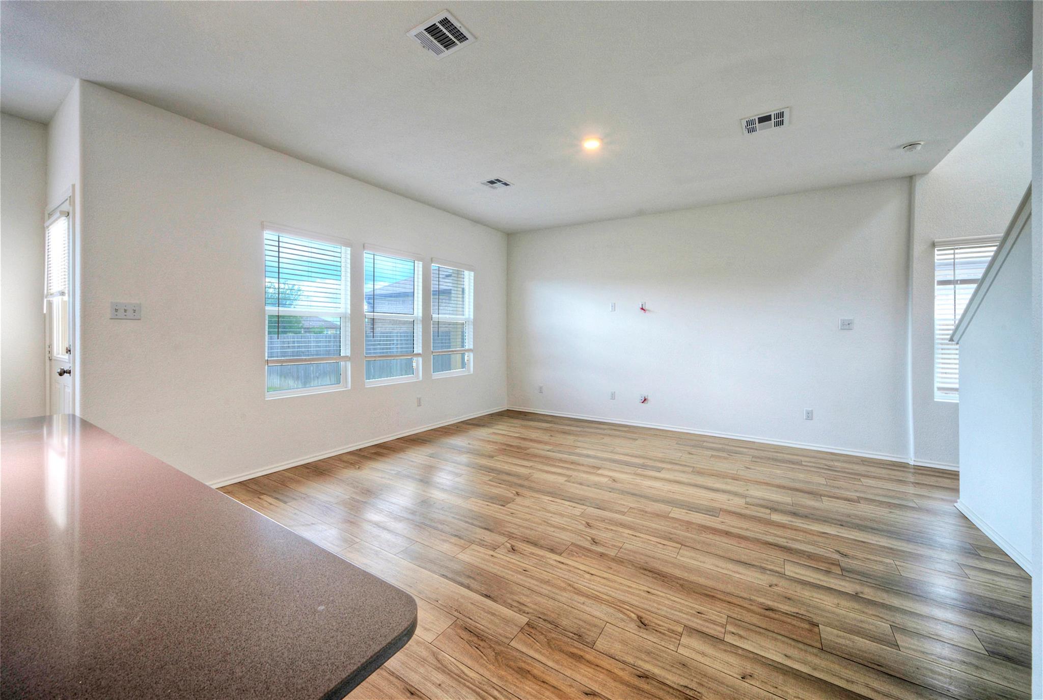 504 Milliner Loop, Hutto, TX 78634