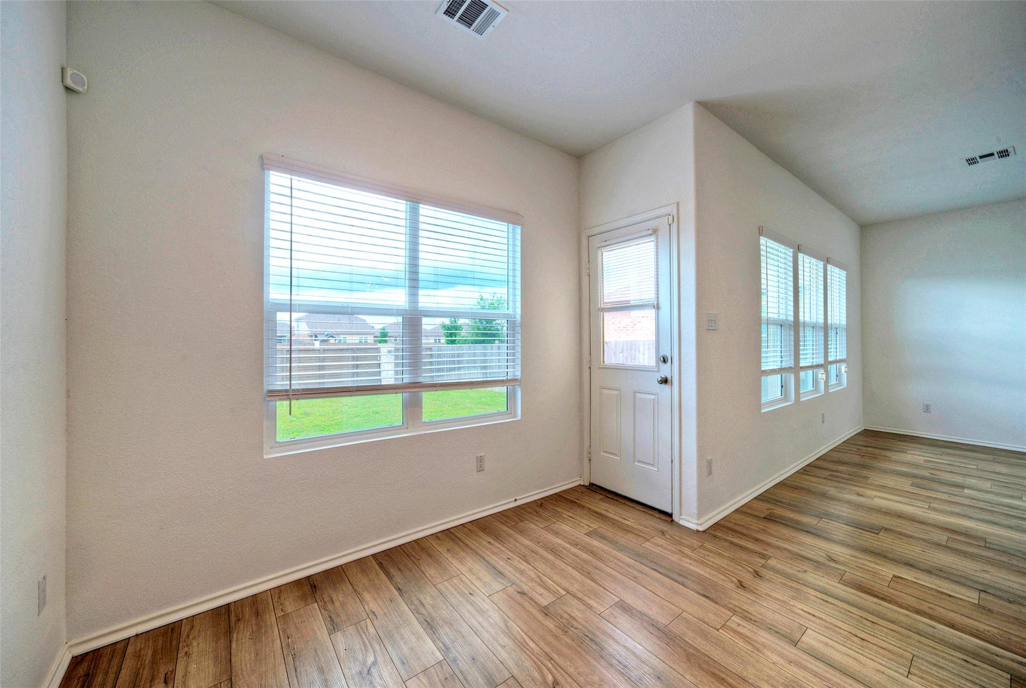 504 Milliner Loop, Hutto, TX 78634