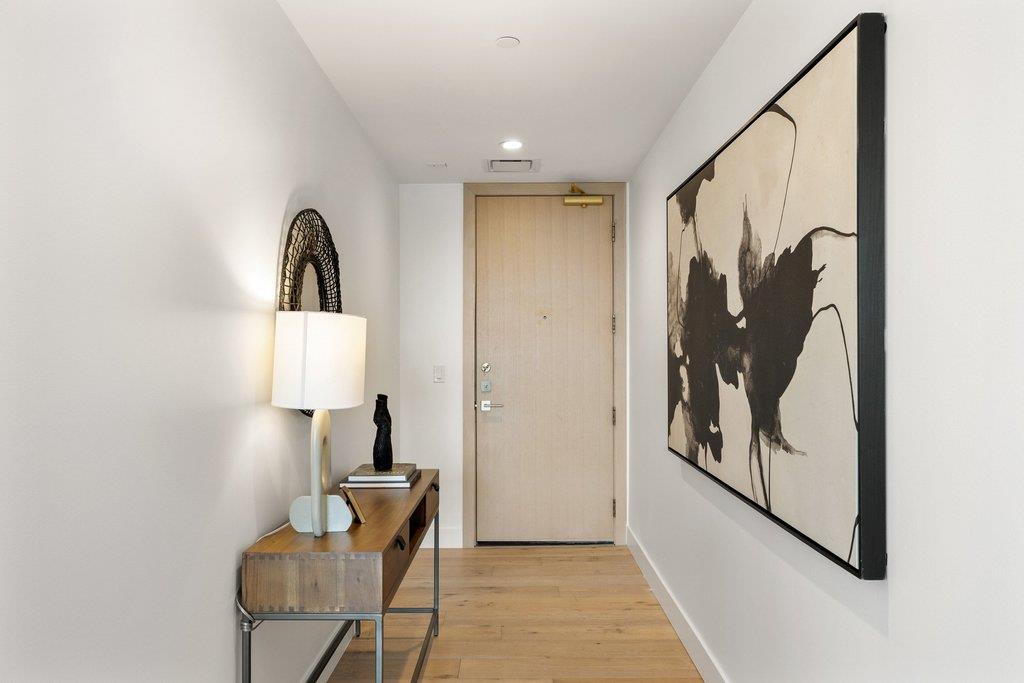 70 Rainey St # 2208, Austin, TX 78701