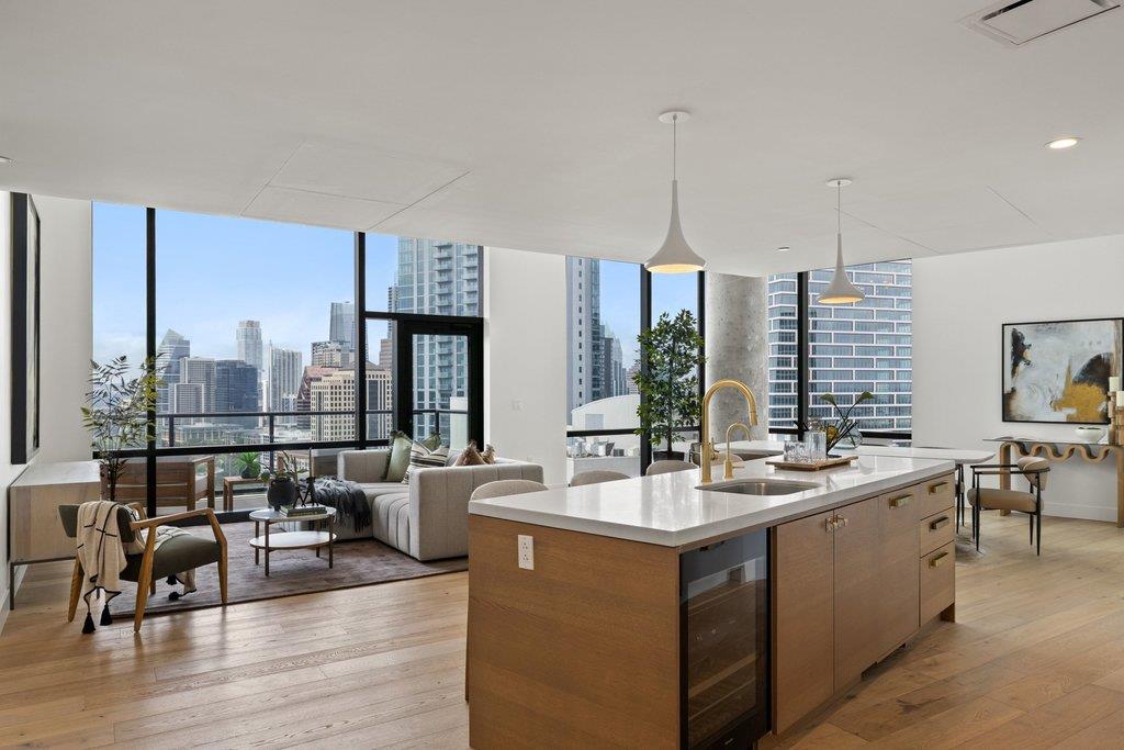 70 Rainey St # 2208, Austin, TX 78701