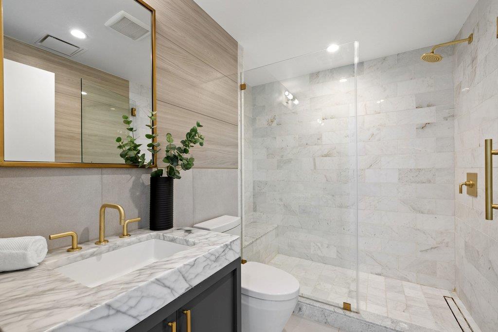 70 Rainey St # 2208, Austin, TX 78701