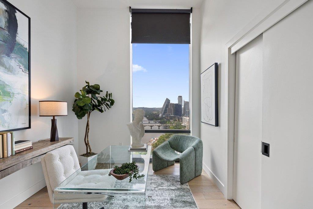 70 Rainey St # 2208, Austin, TX 78701