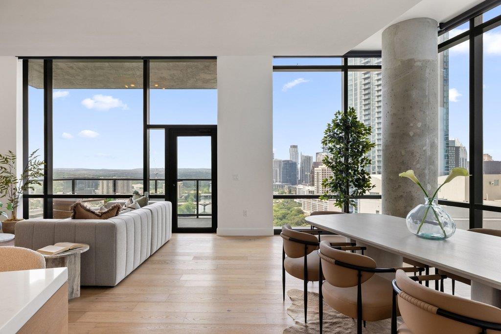 70 Rainey St # 2208, Austin, TX 78701