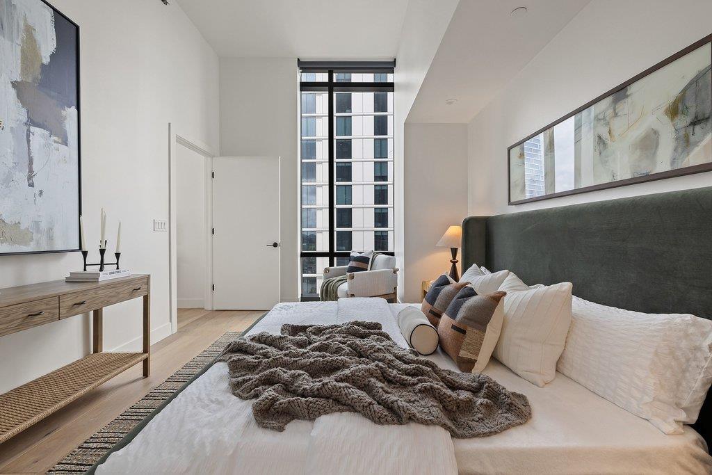 70 Rainey St # 2208, Austin, TX 78701